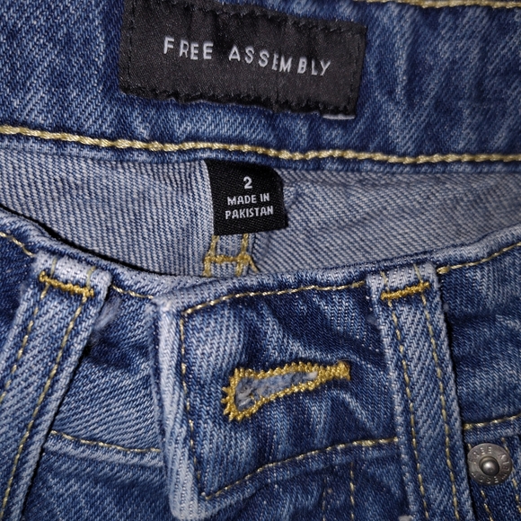 Blue Denim Shorts By Free Assembly S Super Cute - Picture 11 of 12